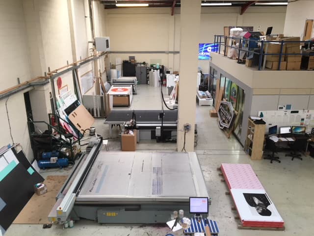 Oce 350GT wide digital flat bed printer from above