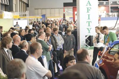 Crowds at UK Sign and Digital 2009