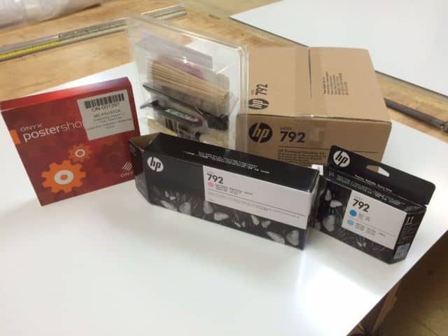 Accessories being sold with the HP Latex 26500 (61 inch) wide format Printer