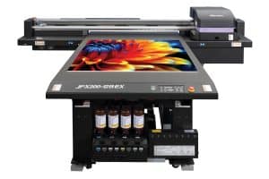 JFX200 1213EX 3000 x 2000px RGB Visit SDUK to see the very latest in sign making equipment