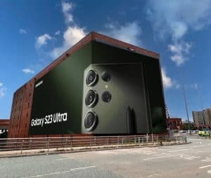 The Manchester Screen The Manchester Screen becomes the largest combined banner and digital billboard in the UK